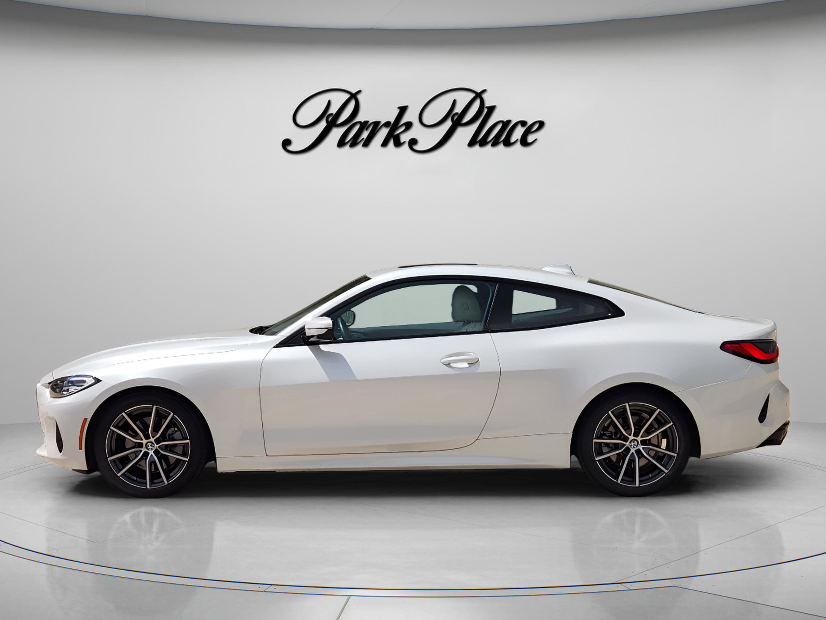 Used 2022 BMW 430i Coupe image 2