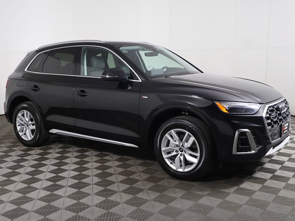Used 2023 Audi Q5 2.0T Premium w/ Convenience Package AWD/4WD image 16
