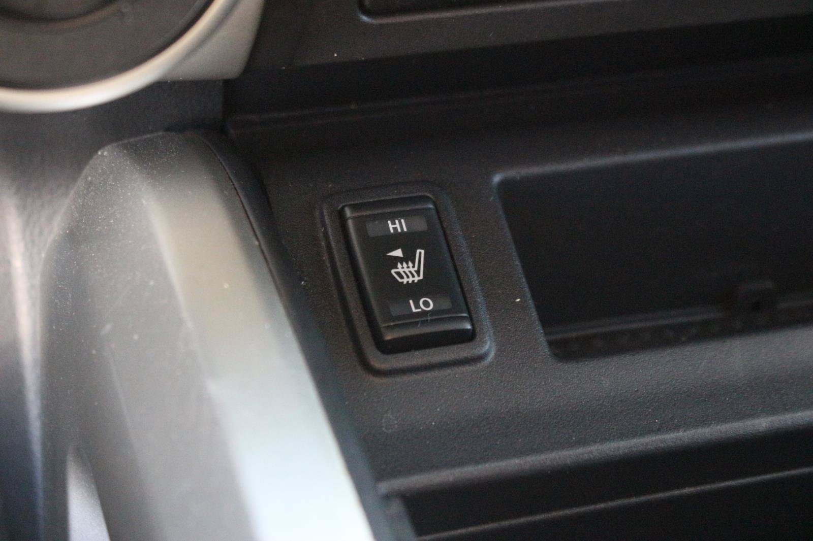 Used 2021 Nissan Titan SV w/ SV Convenience Package AWD/4WD image 30