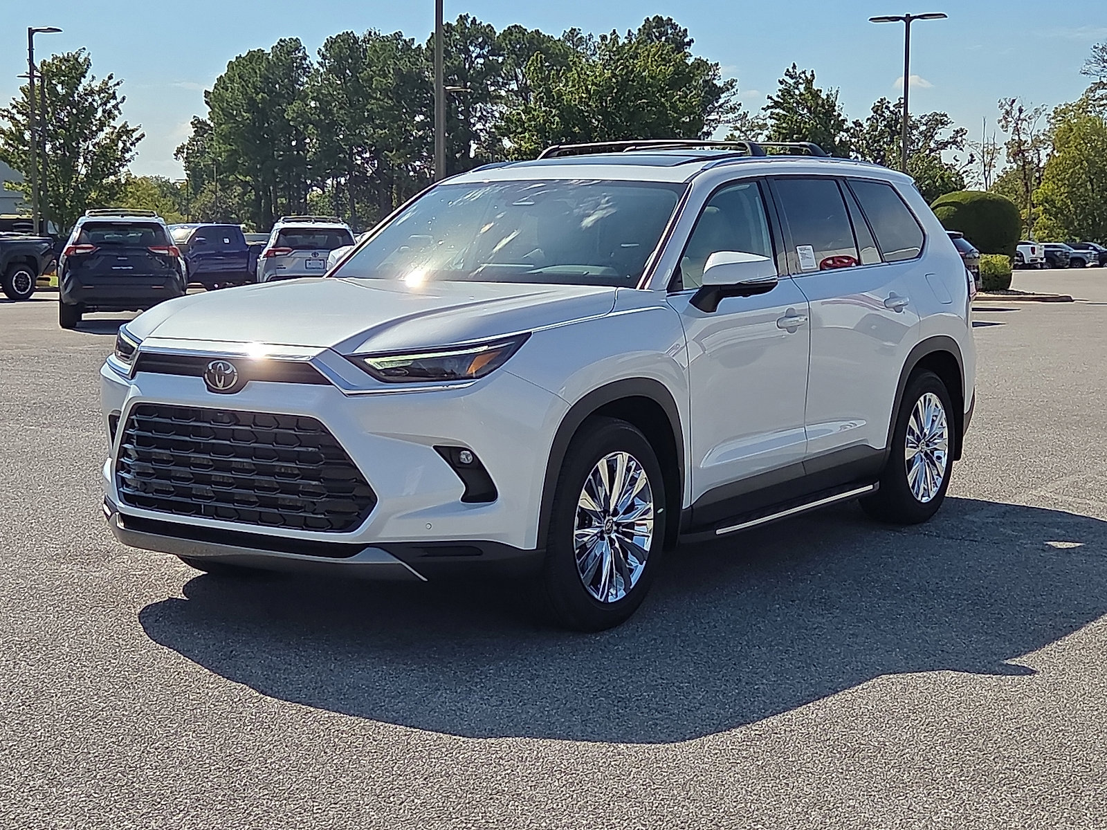 New 2026 Toyota Grand Highlander Platinum image 2