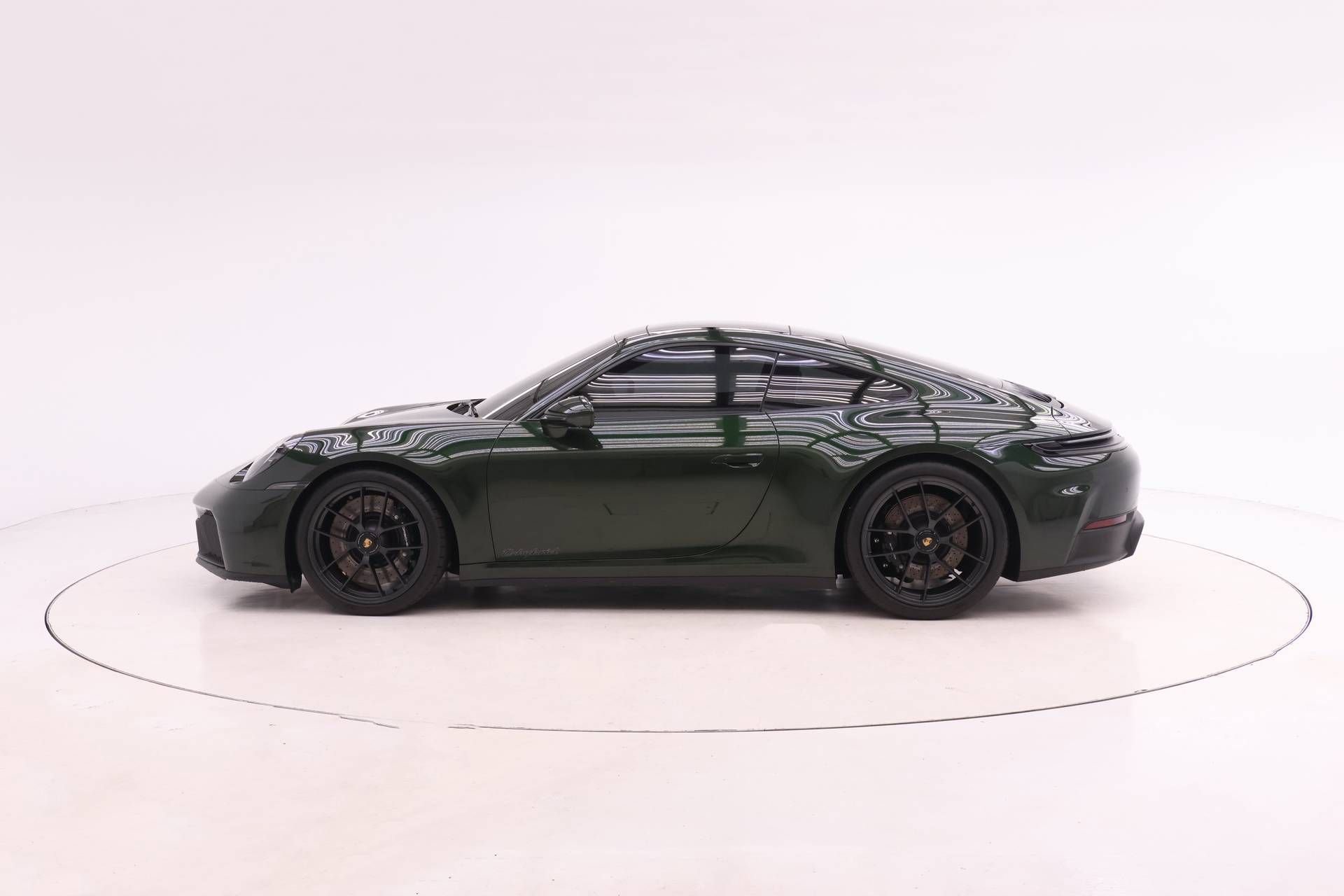 Used 2026 Porsche 911 Carrera GTS RWD image 2
