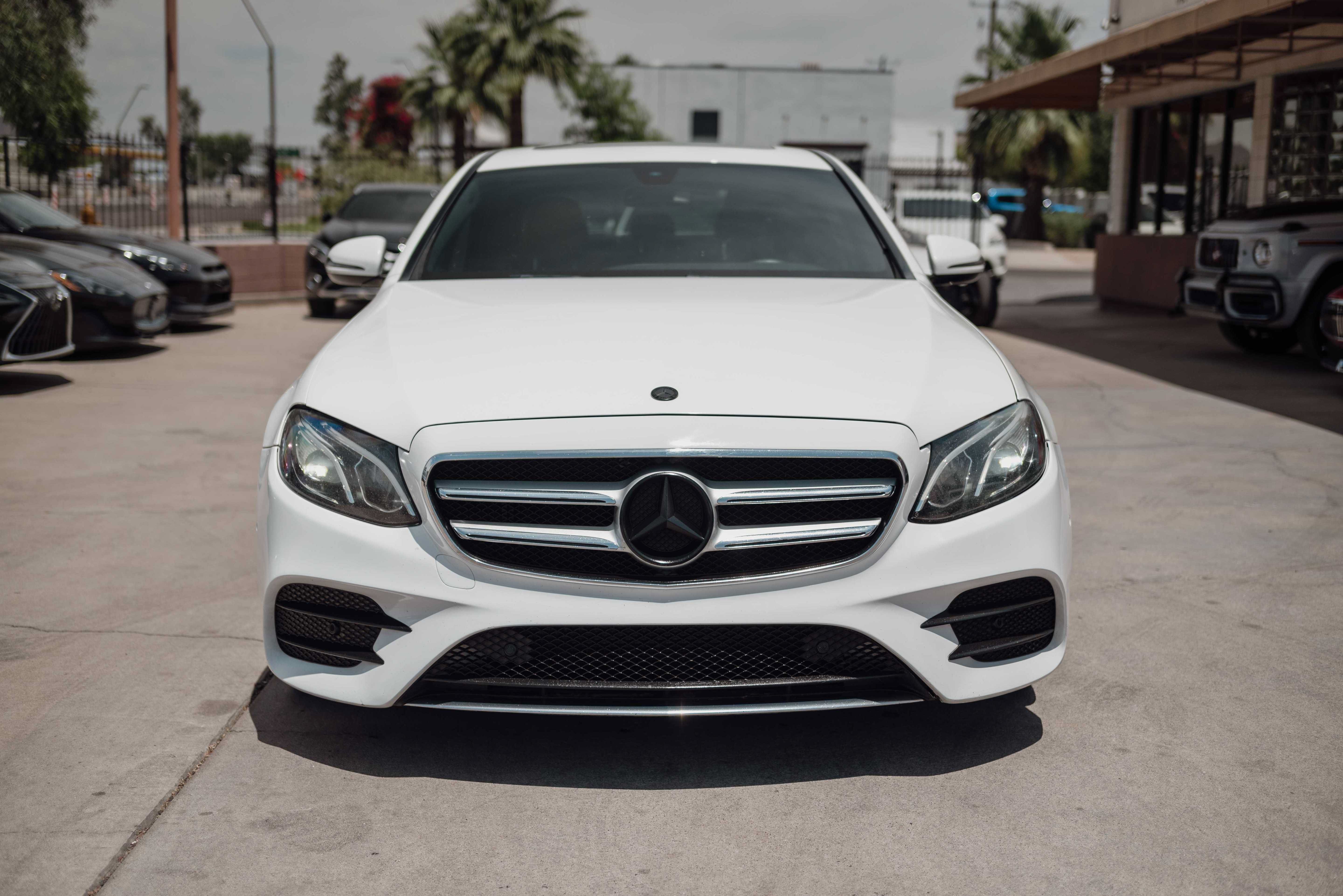 Used 2017 Mercedes-Benz E 300 image 2