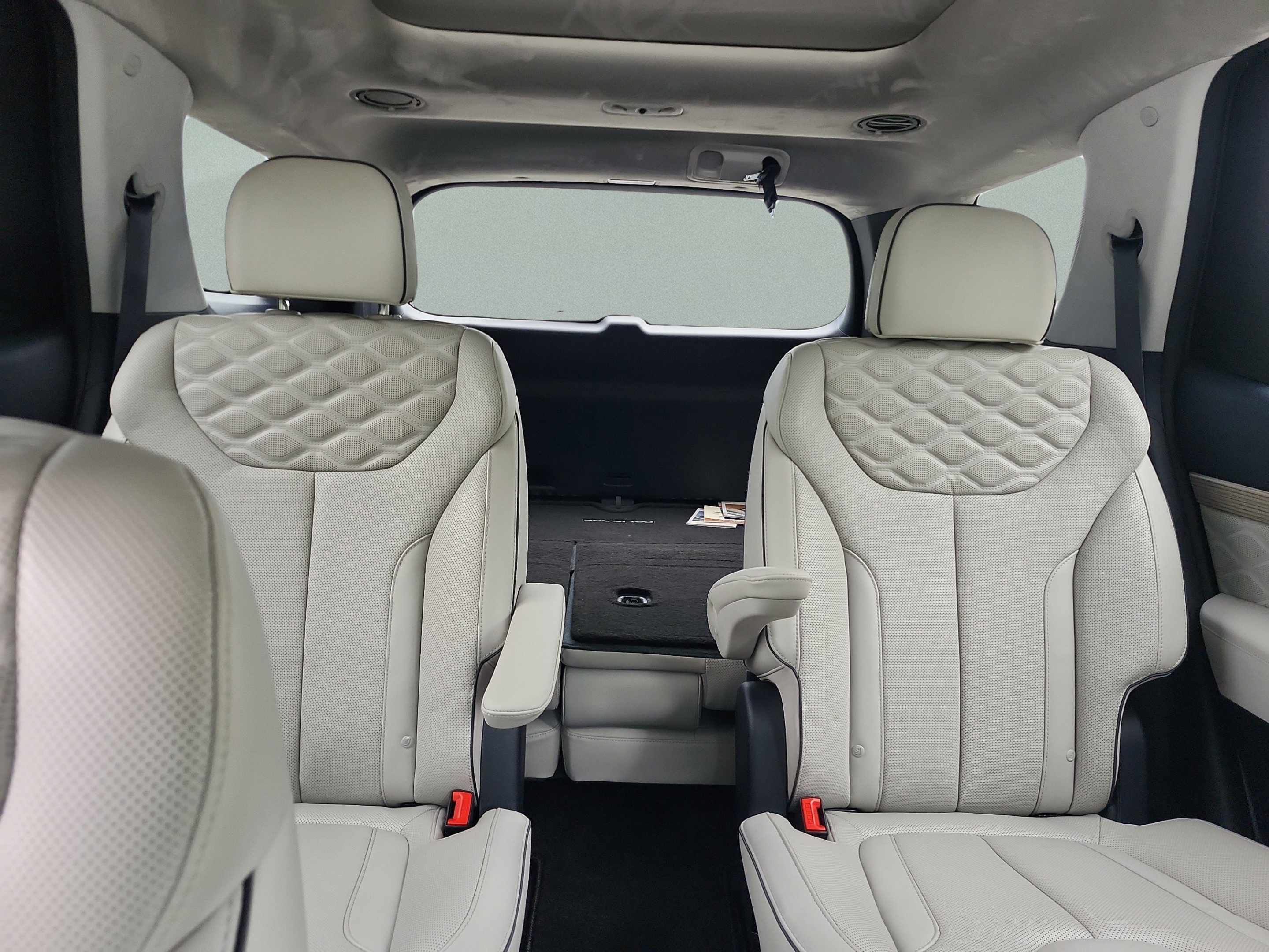 Certified 2022 Hyundai Palisade Calligraphy FWD image 20