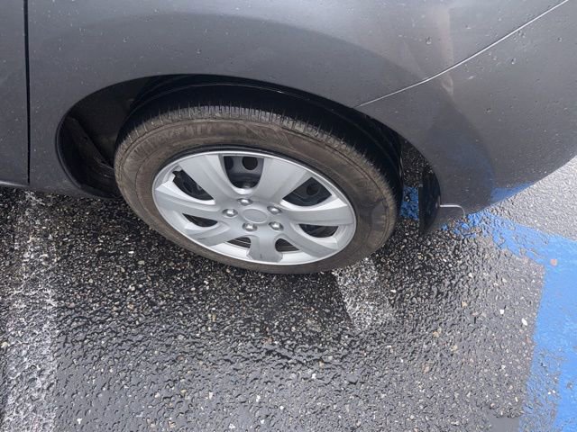 Used 2015 Nissan Leaf S w/ Charge Package FWD image 3