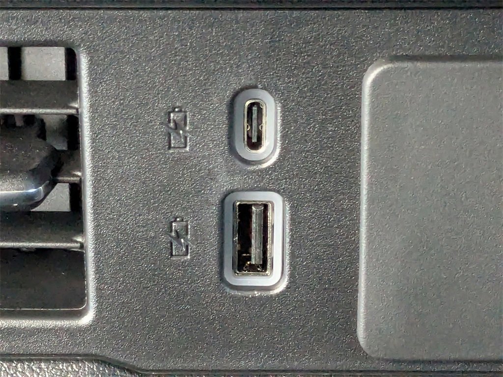 Used 2026 Chevrolet Silverado 1500 Custom Trail Boss w/ LPO, Dark Essentials Package image 15