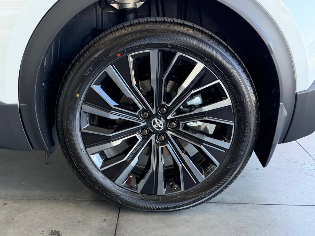 New 2026 Toyota C-HR AWD/4WD image 14