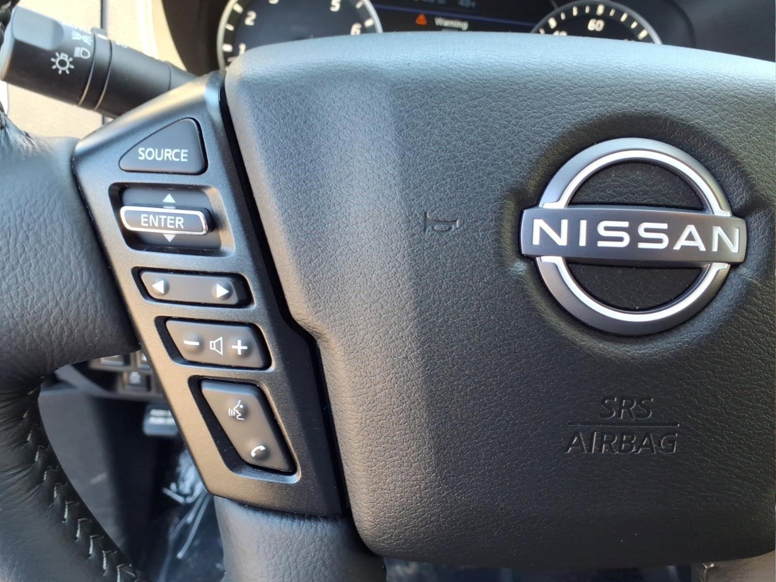 Used 2025 Nissan Frontier SV w/ SV Convenience Package image 23