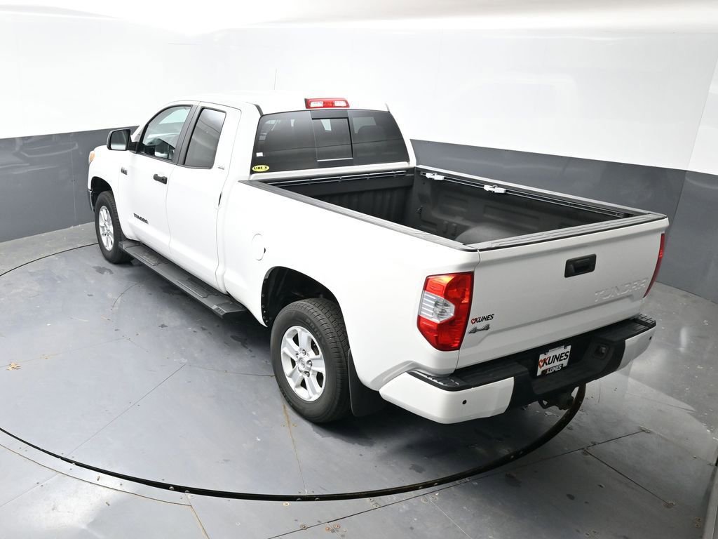 Used 2016 Toyota Tundra SR5 w/ SR5 Upgrade Package image 47