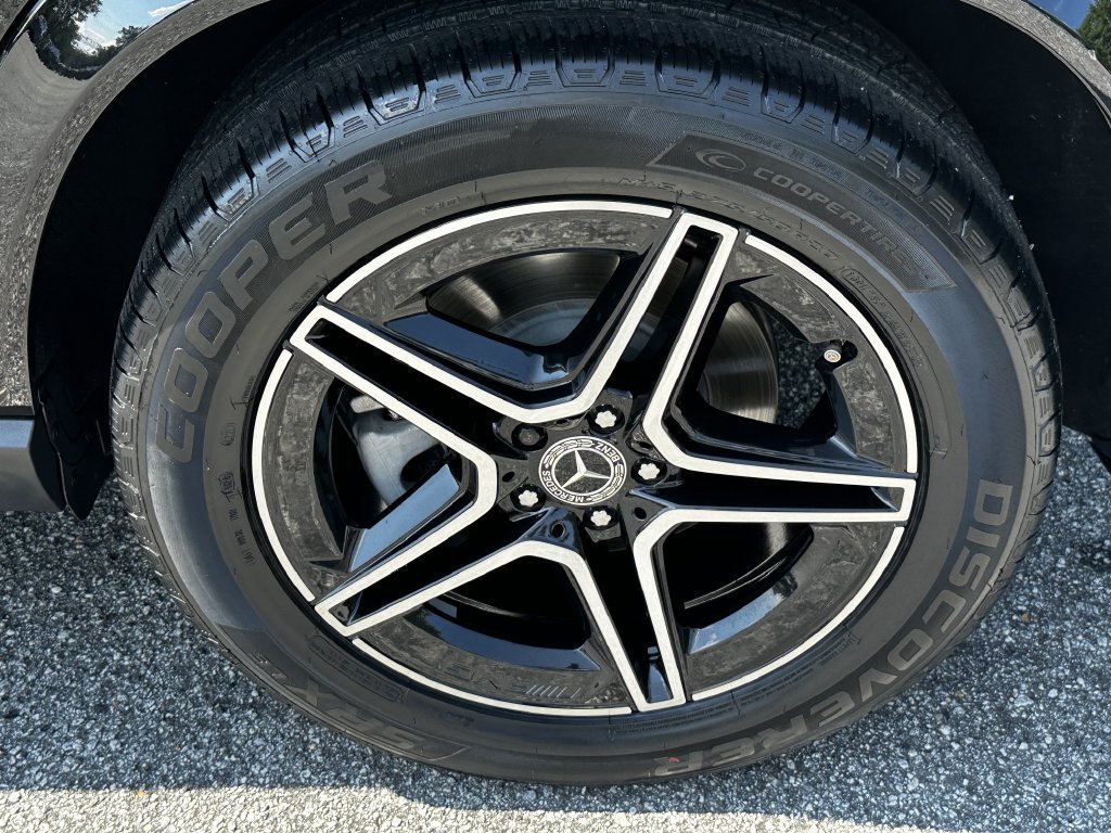 Certified 2025 Mercedes-Benz GLE 350 4MATIC w/ AMG Line Exterior image 23
