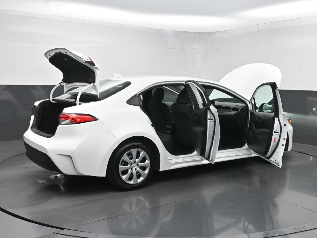 Used 2023 Toyota Corolla LE FWD image 37