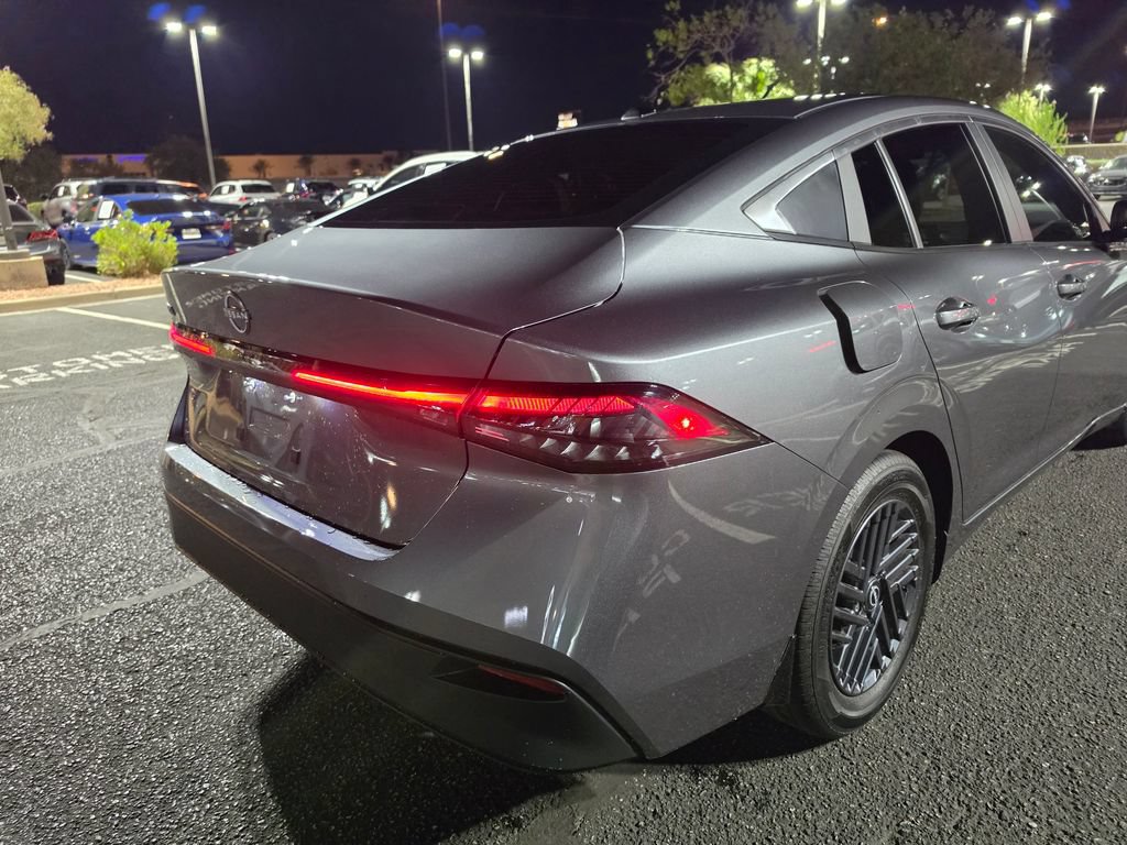 Used 2026 Nissan Sentra SV w/ Floor Mat Package FWD image 5