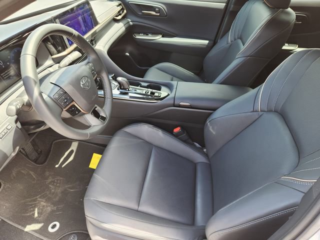 Used 2024 Toyota Crown AWD/4WD image 11