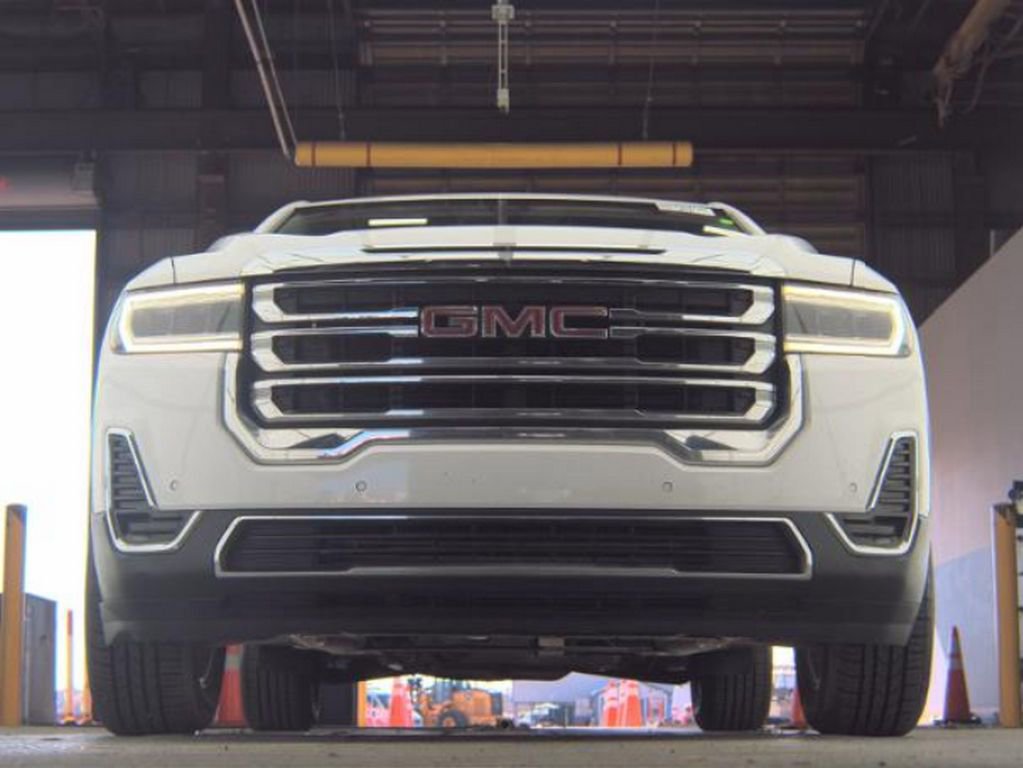 Used 2022 GMC Acadia SLE FWD image 3