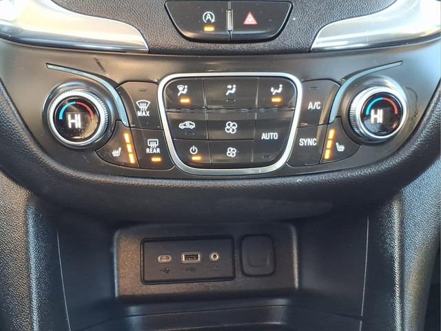Used 2023 Chevrolet Equinox LT image 18