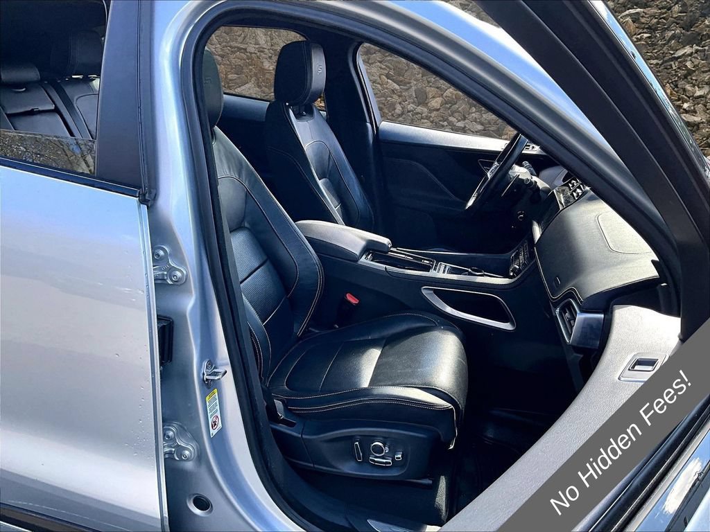 Used 2019 Jaguar F-PACE S AWD/4WD image 7