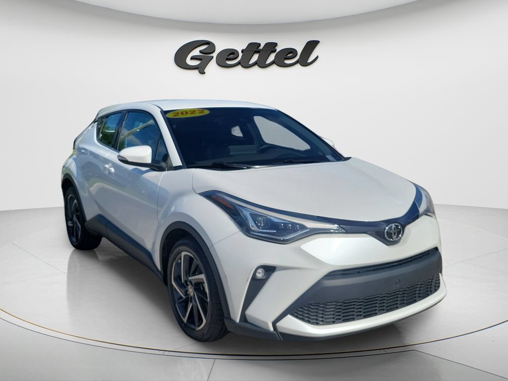 Used 2022 Toyota C-HR Limited FWD image 3