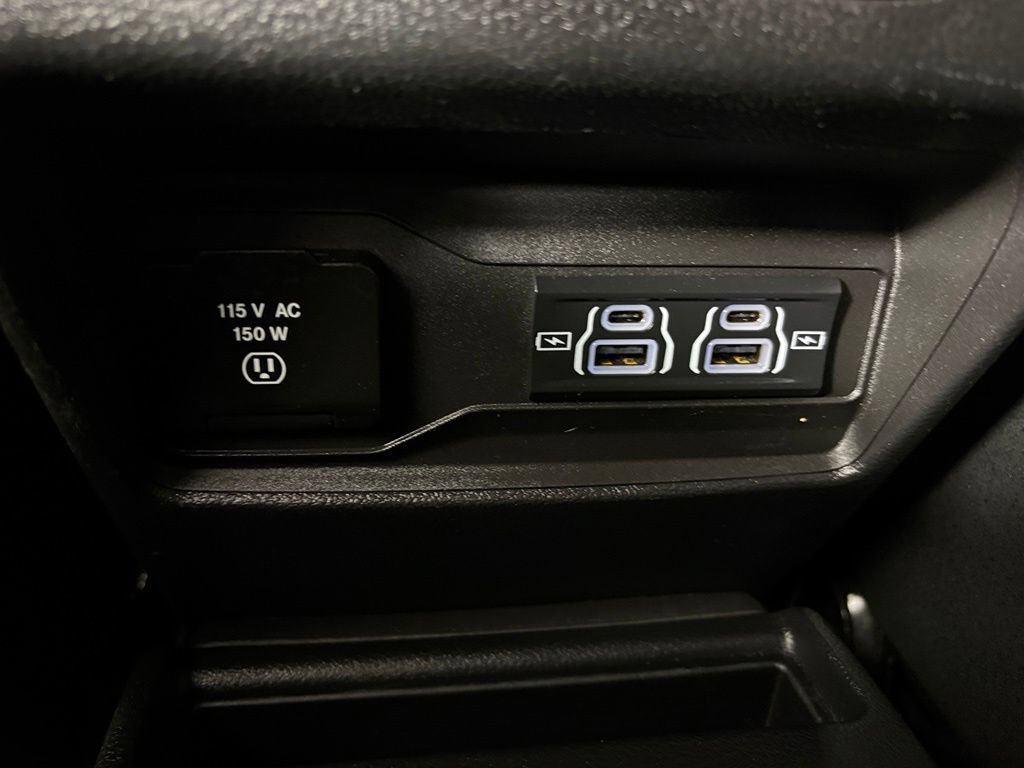 Used 2022 Jeep Grand Cherokee L Laredo RWD image 32