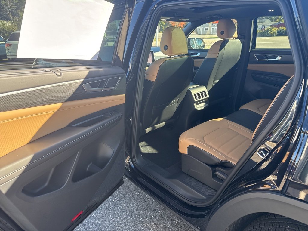 New 2026 Volkswagen Atlas Cross Sport SEL R-Line image 27