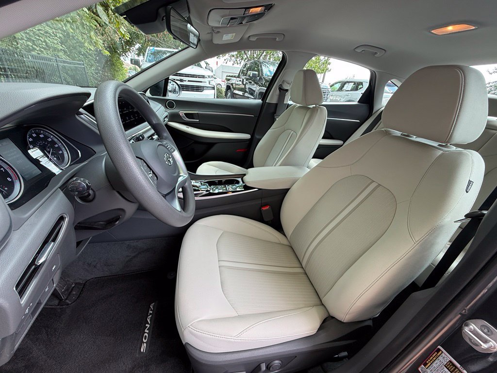 Certified 2023 Hyundai Sonata SEL w/ Preferred Accessory Package FWD image 27
