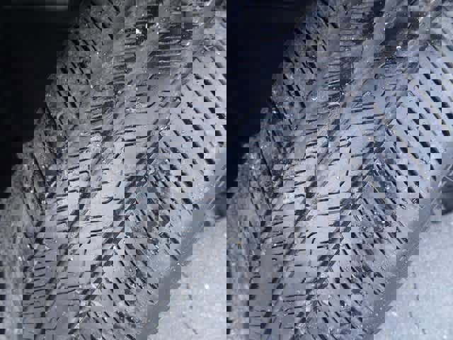 Used 2024 Toyota Prius LE image 34