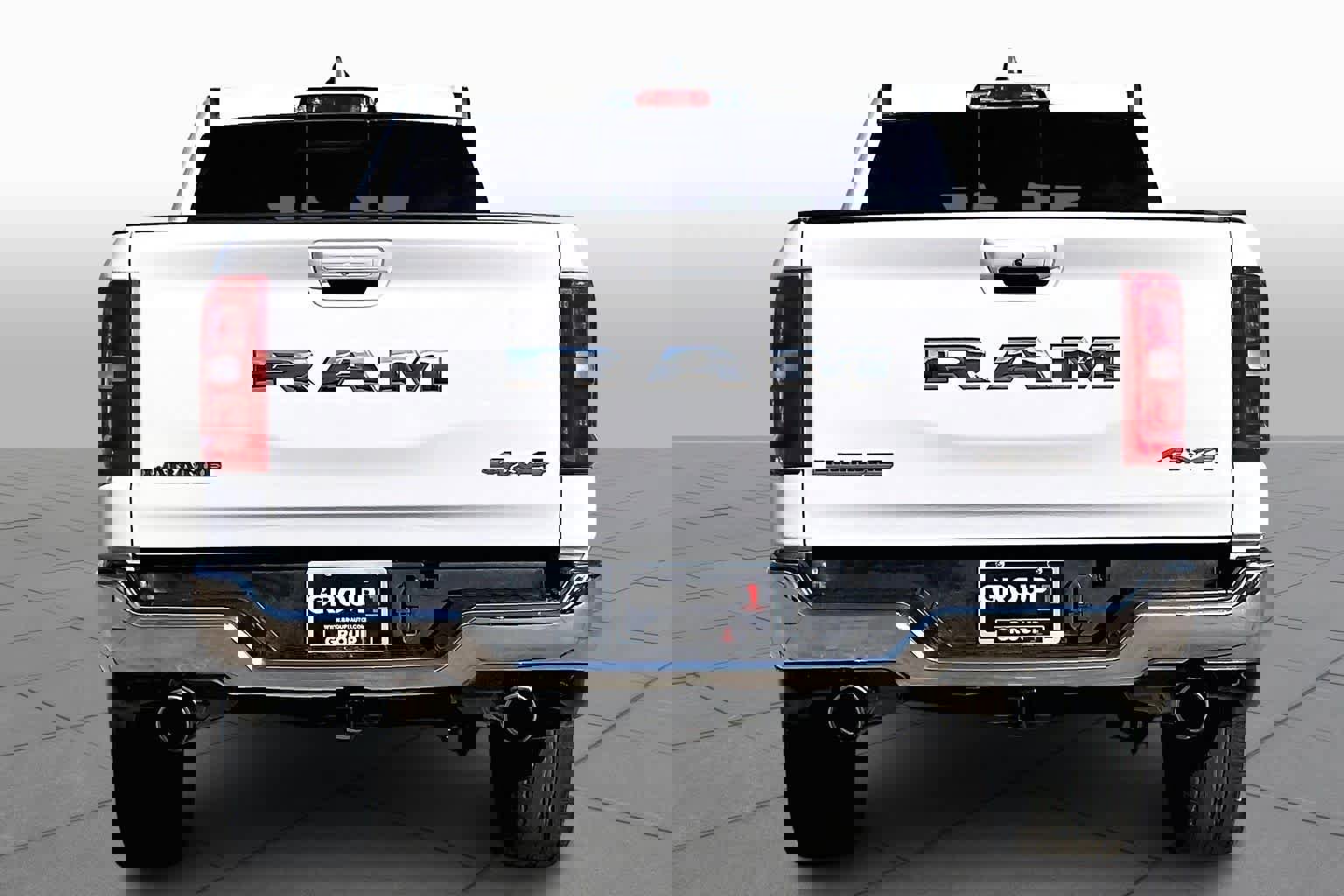 Used 2025 RAM 1500 Laramie image 4