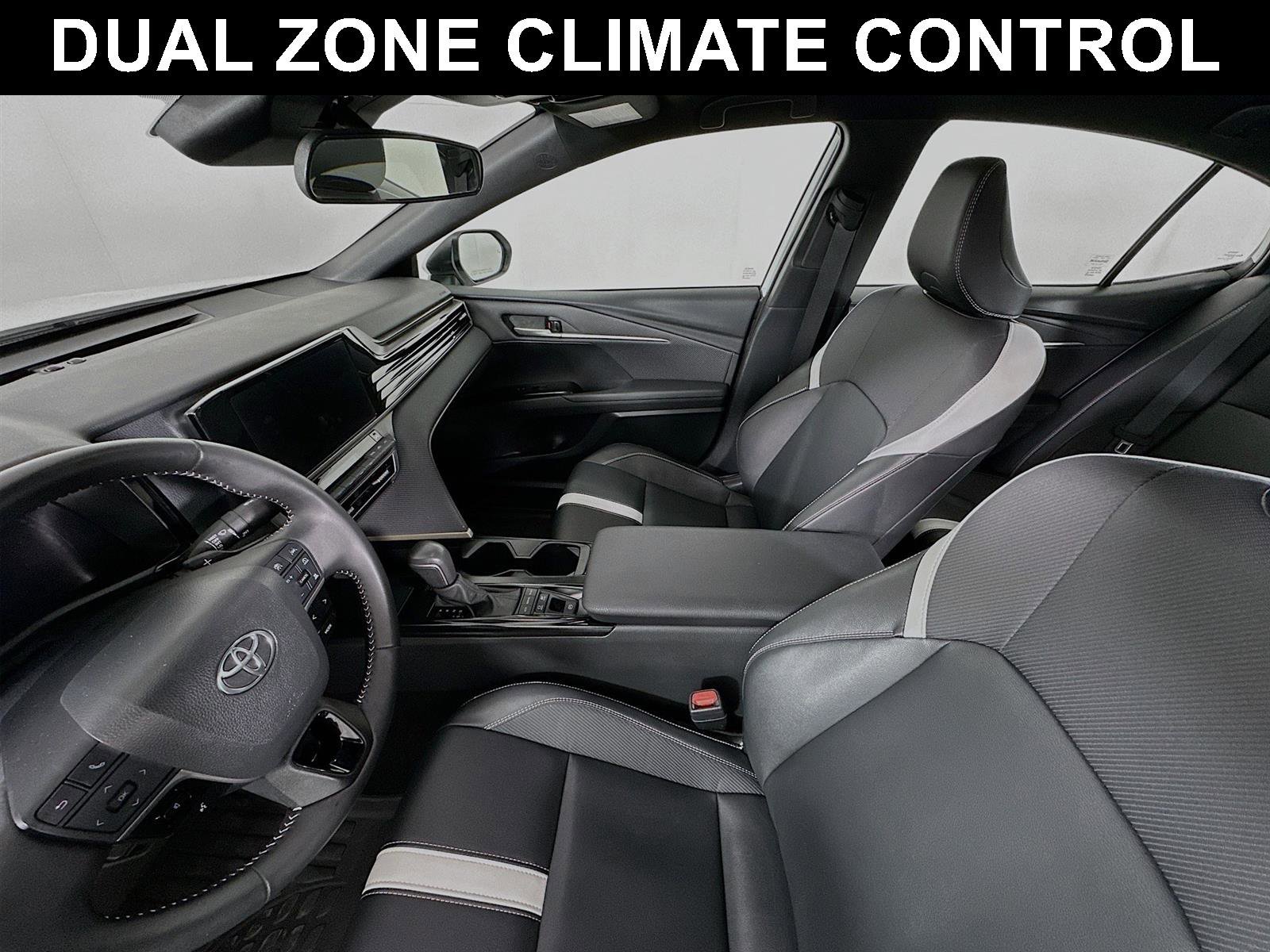 Certified 2025 Toyota Camry SE image 5