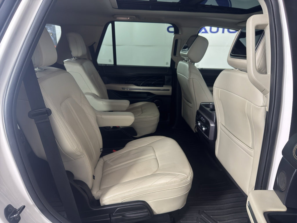 Used 2018 Ford Expedition Platinum AWD/4WD image 40