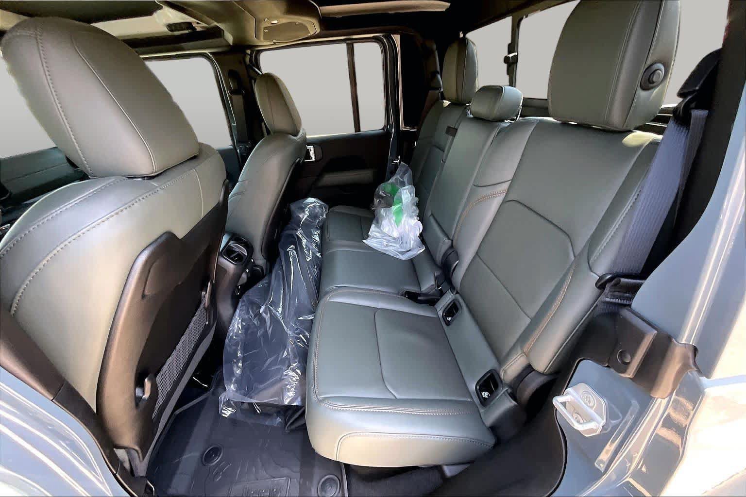 New 2026 Jeep Gladiator Mojave AWD/4WD image 21