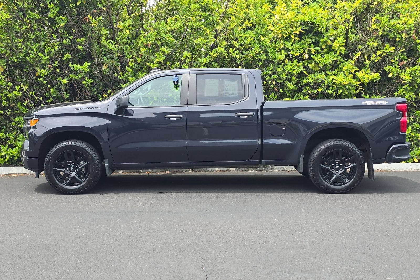 Used 2023 Chevrolet Silverado 1500 Custom w/ LPO, Dark Essentials Package AWD/4WD image 7
