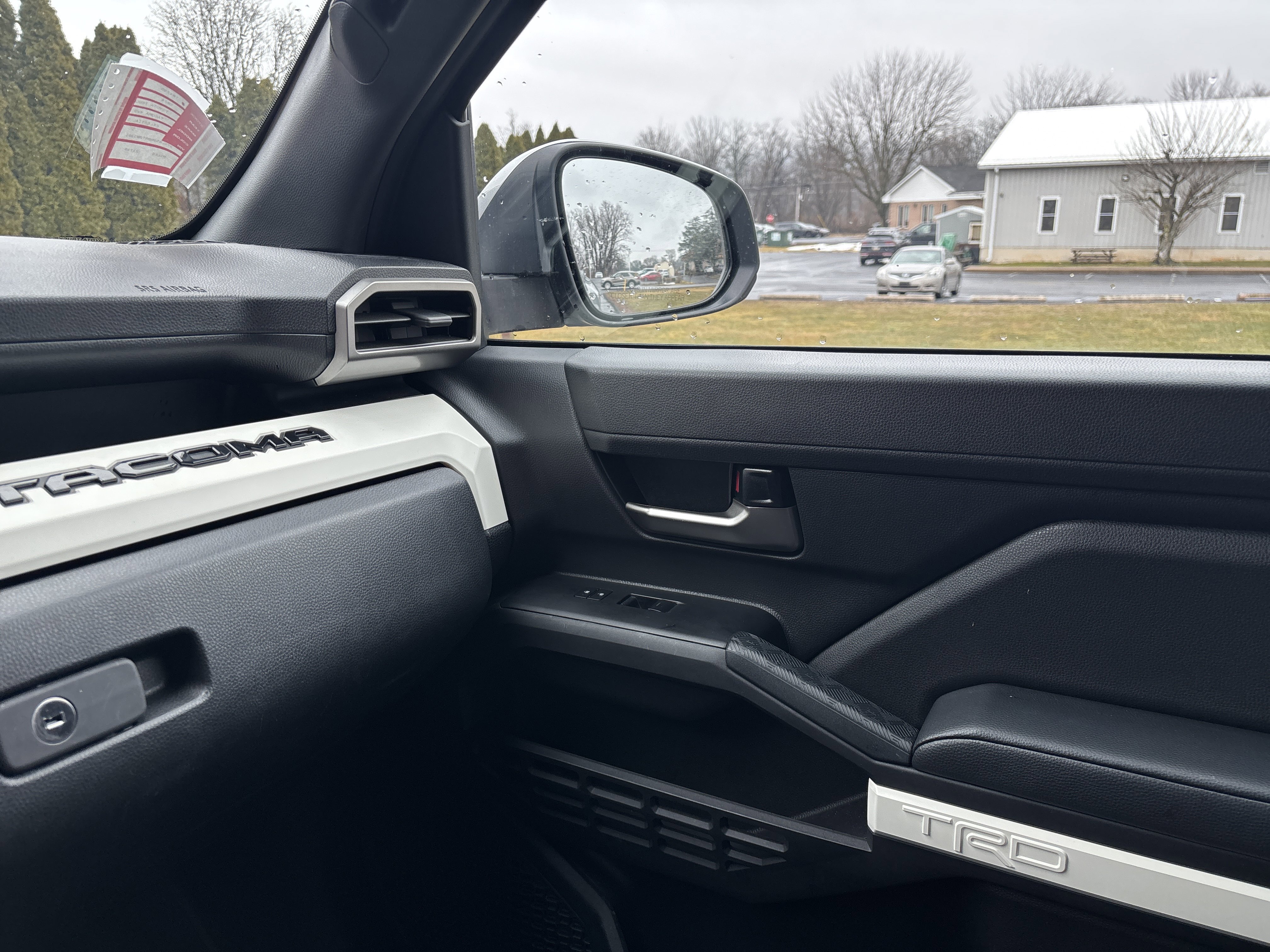 Certified 2024 Toyota Tacoma TRD Off-Road image 22