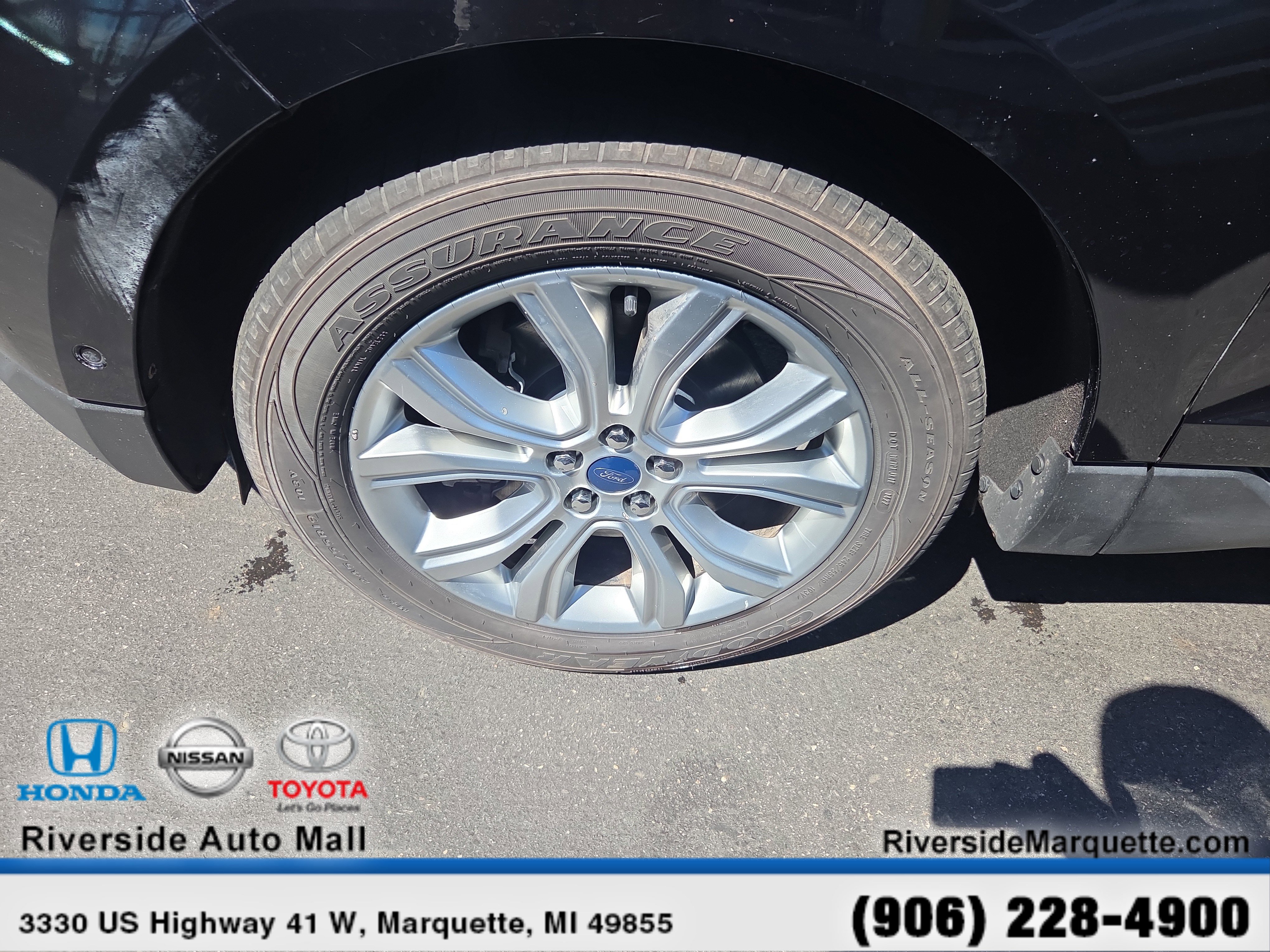 Used 2020 Ford Edge Titanium w/ Equipment Group 301A AWD/4WD image 11