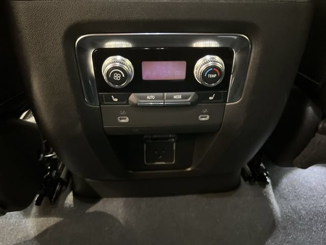 Certified 2023 GMC Yukon Denali w/ LPO, Floor Liner Package AWD/4WD image 20