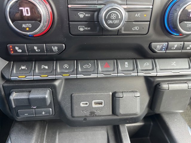 Used 2021 Chevrolet Silverado 1500 High Country image 25