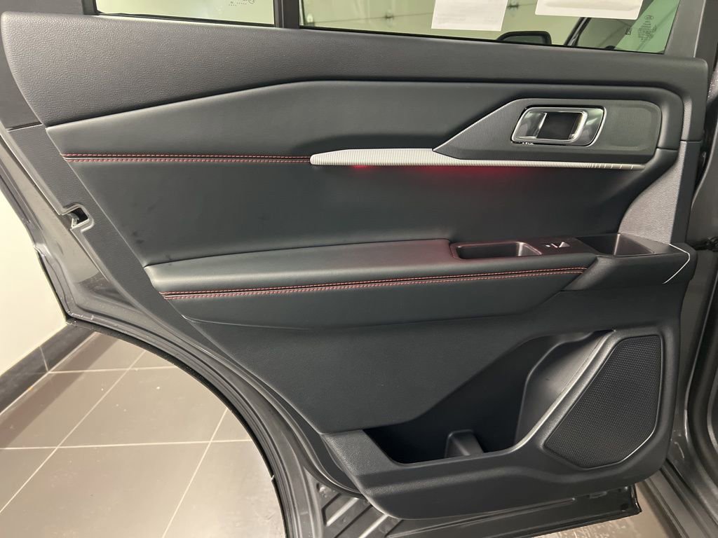 New 2026 Ford Explorer ST-Line w/ ST-Line Street Pack image 35