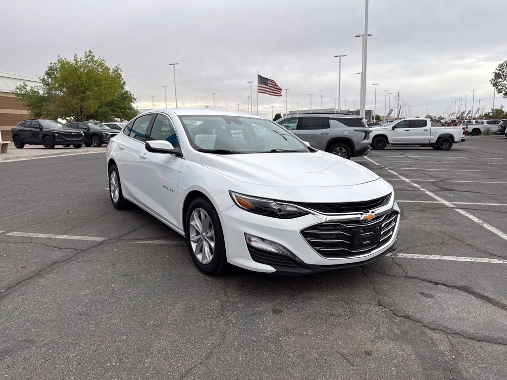 Certified 2025 Chevrolet Malibu LT FWD image 4