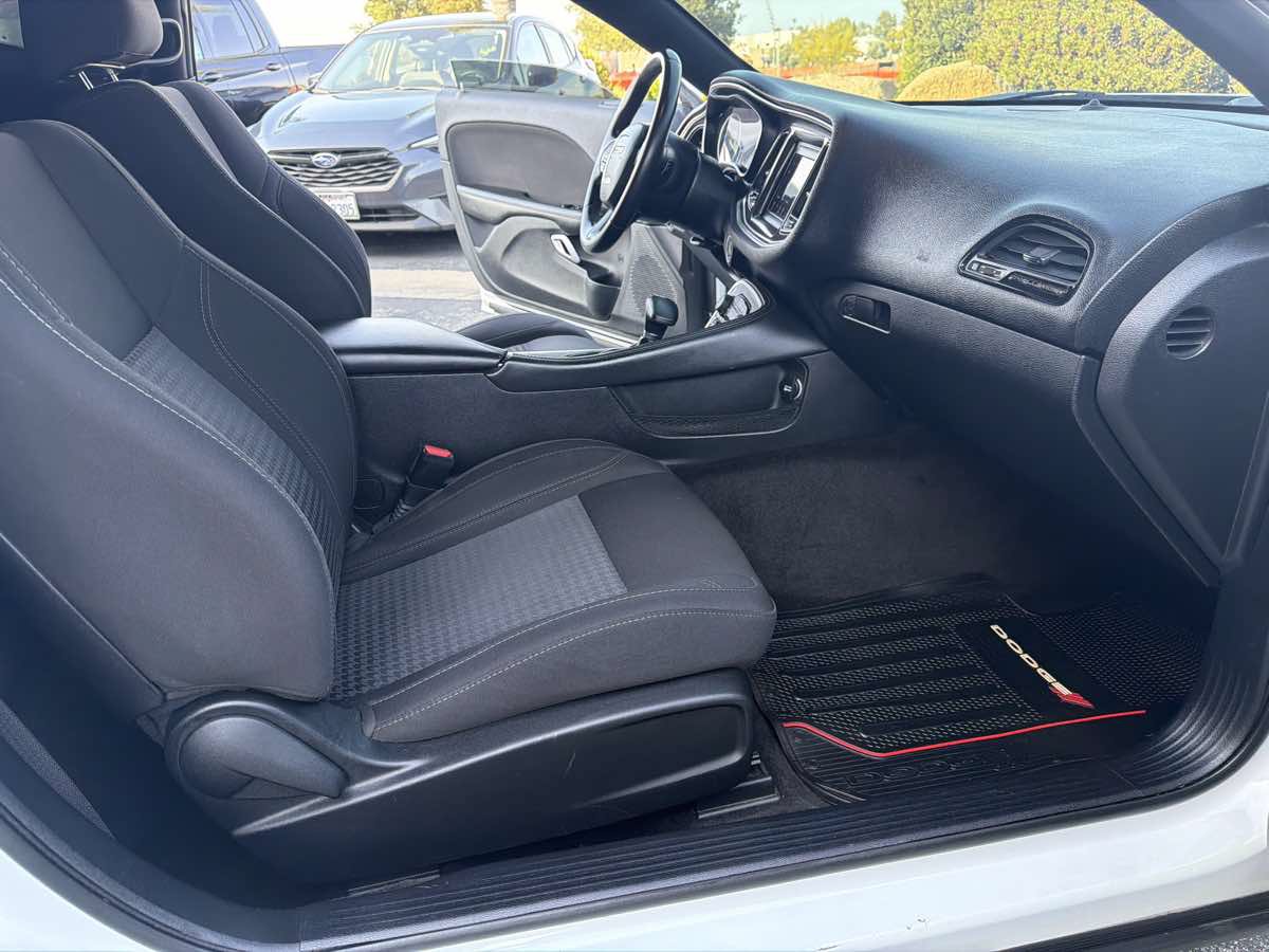 Used 2018 Dodge Challenger SXT RWD image 26