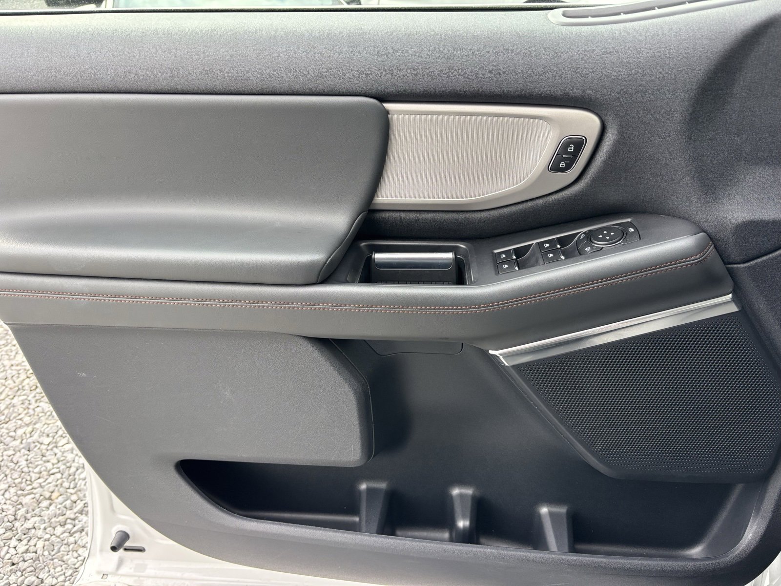 Used 2025 Ford Expedition Max Active image 9