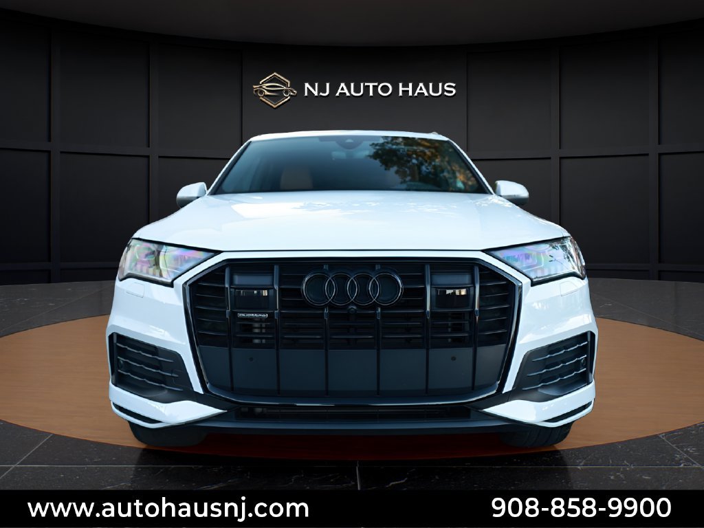 Used 2023 Audi Q7 2.0T Premium Plus w/ Premium Plus Package AWD/4WD image 3