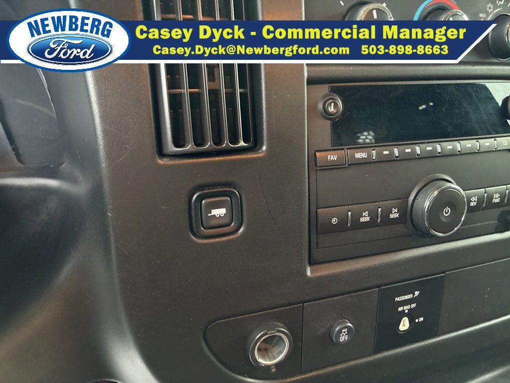 Used 2018 Chevrolet Express 2500 w/ Driver Convenience Package image 22