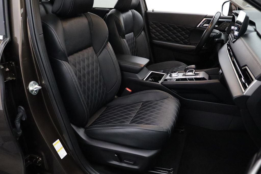 Used 2024 Mitsubishi Outlander SEL FWD image 16