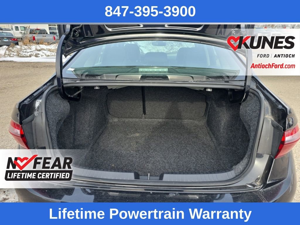 Used 2024 Volkswagen Jetta SE image 22