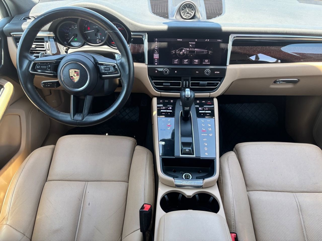 Used 2022 Porsche Macan AWD/4WD image 12