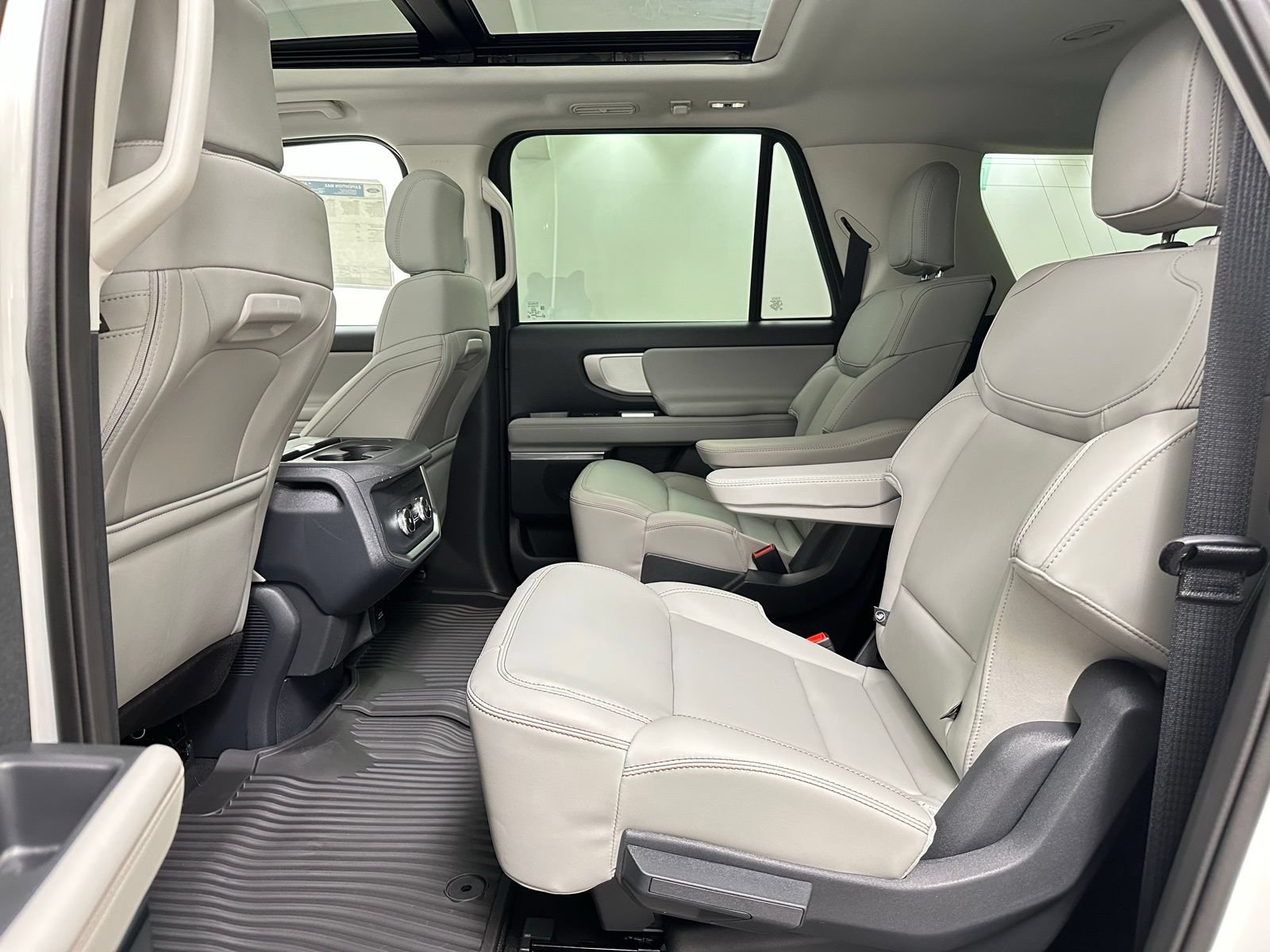 New 2025 Ford Expedition Max Active AWD/4WD image 16