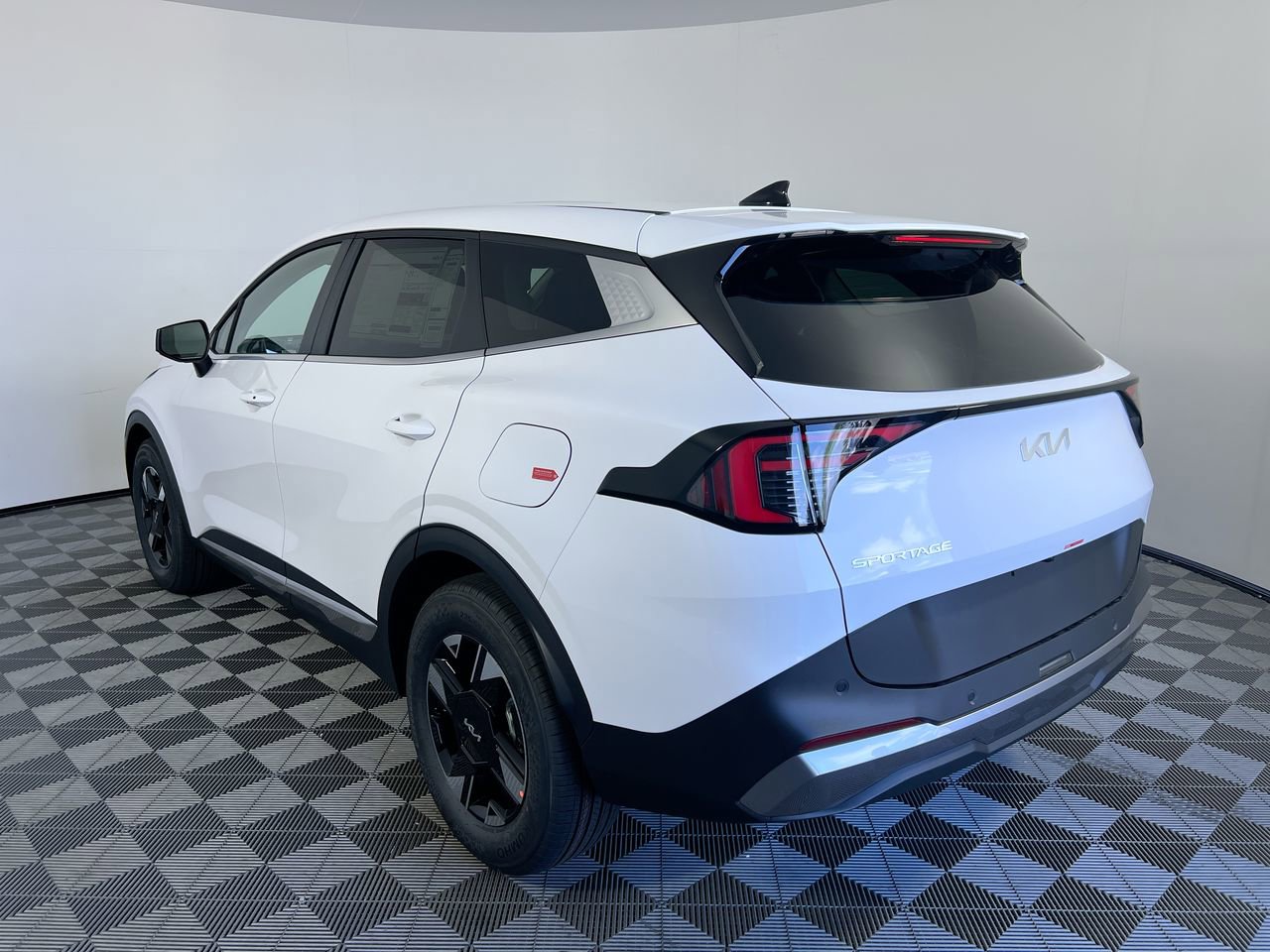 New 2026 Kia Sportage LX image 7