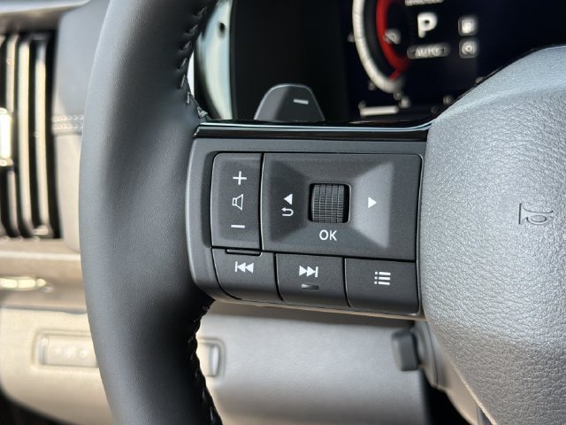 New 2026 Nissan Pathfinder Platinum AWD/4WD image 28