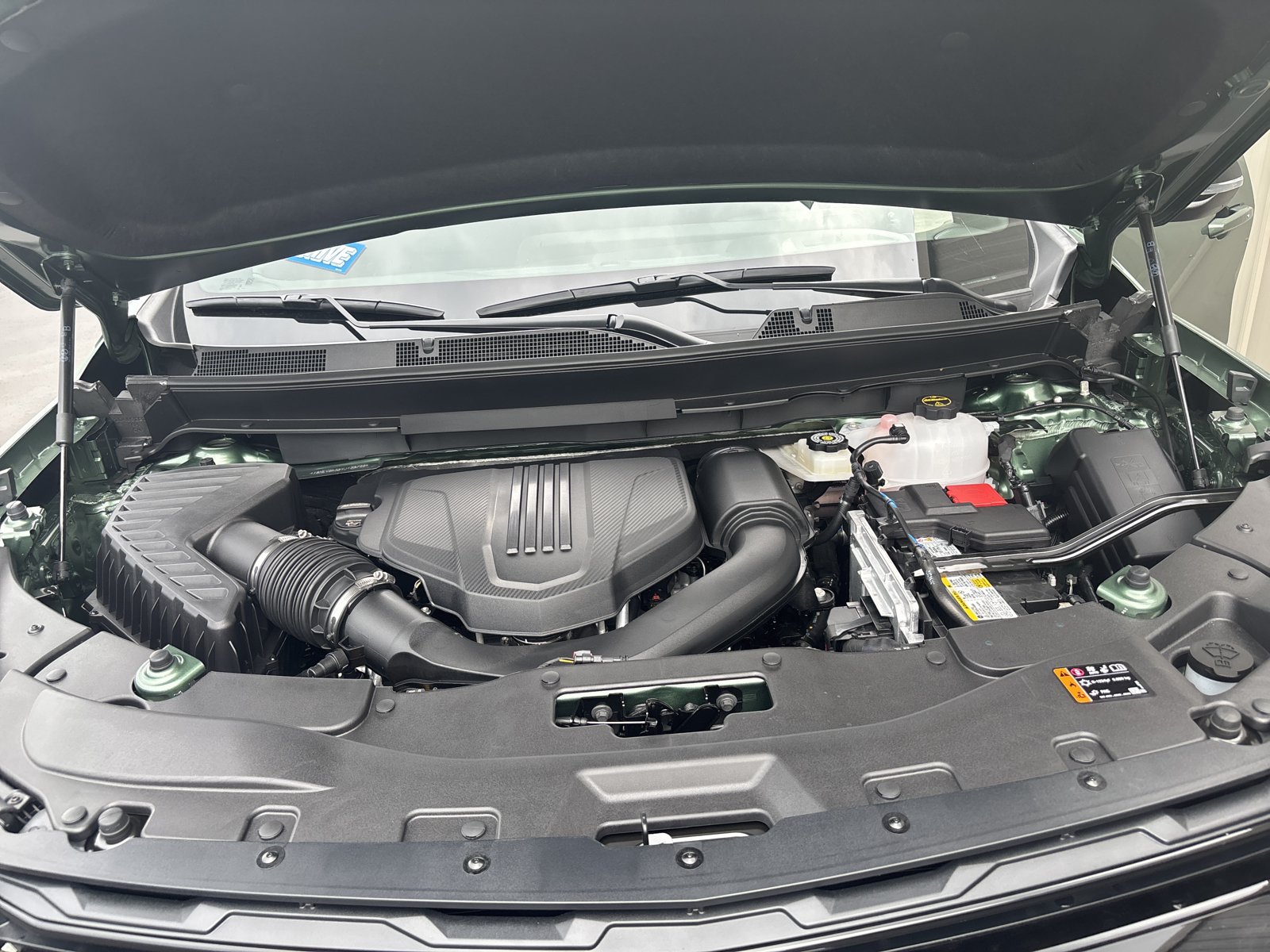 New 2027 Chevrolet Traverse LT w/ Midnight/Sport Edition AWD/4WD image 10