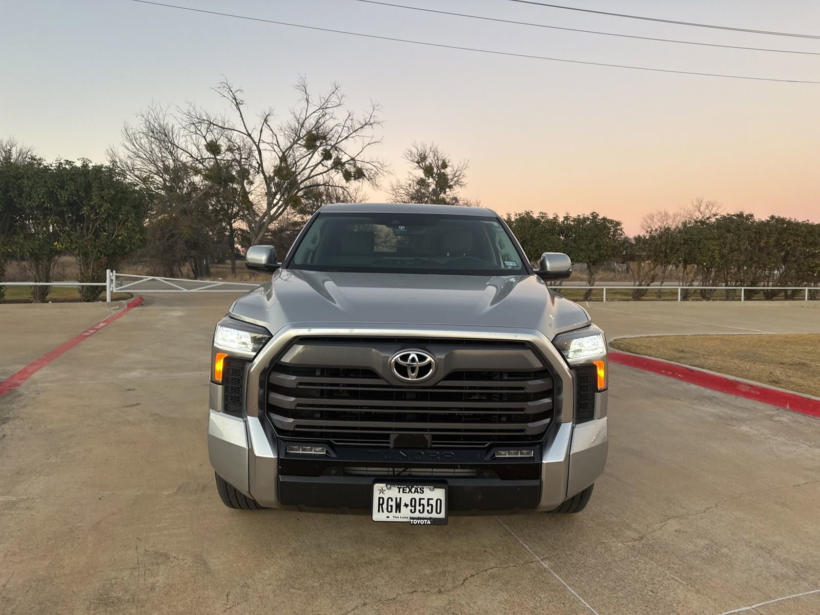 Used 2022 Toyota Tundra Limited image 9