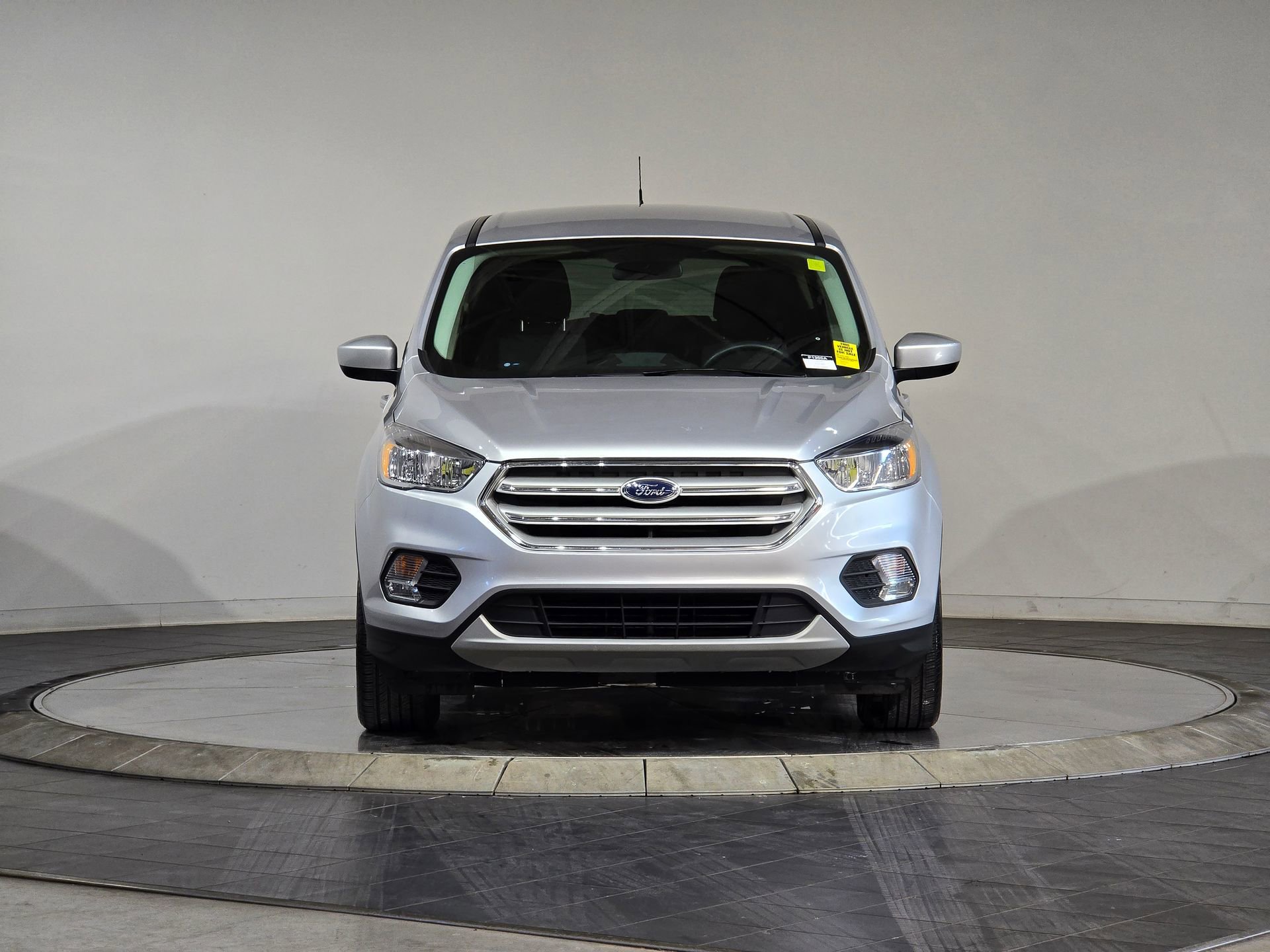 Used 2019 Ford Escape SE image 3
