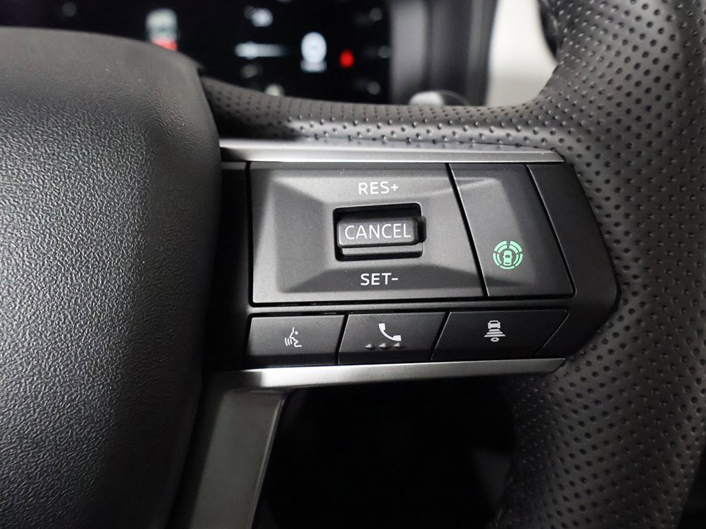 New 2025 Mitsubishi Outlander SE image 45