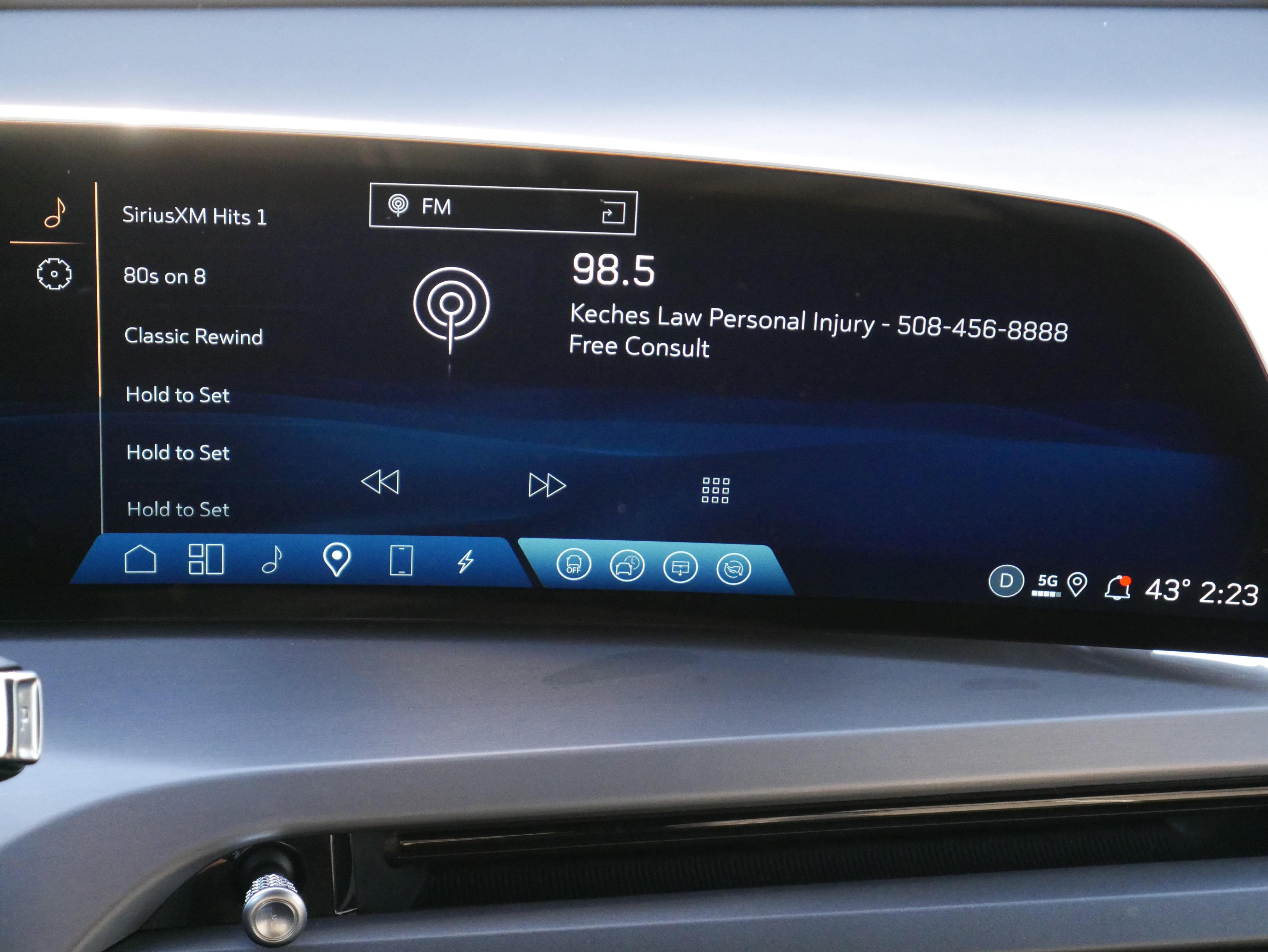 New 2026 Cadillac Vistiq Sport image 18